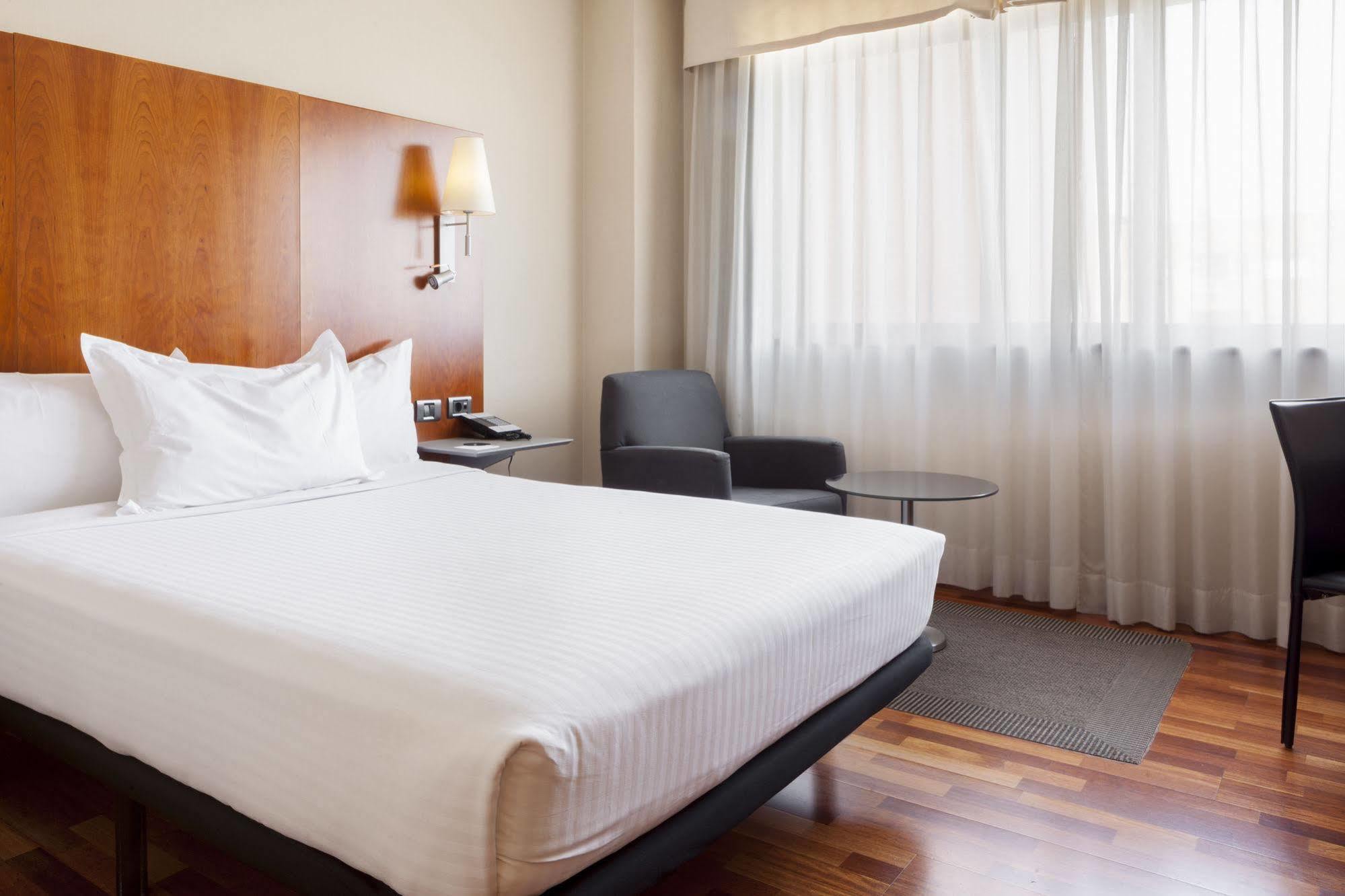 AC Hotel Guadalajara by Marriott, Spain Bagian luar foto